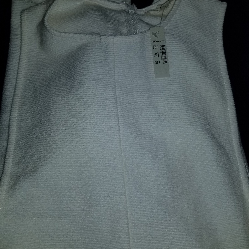 jumpsuit - Picture 5 of 7